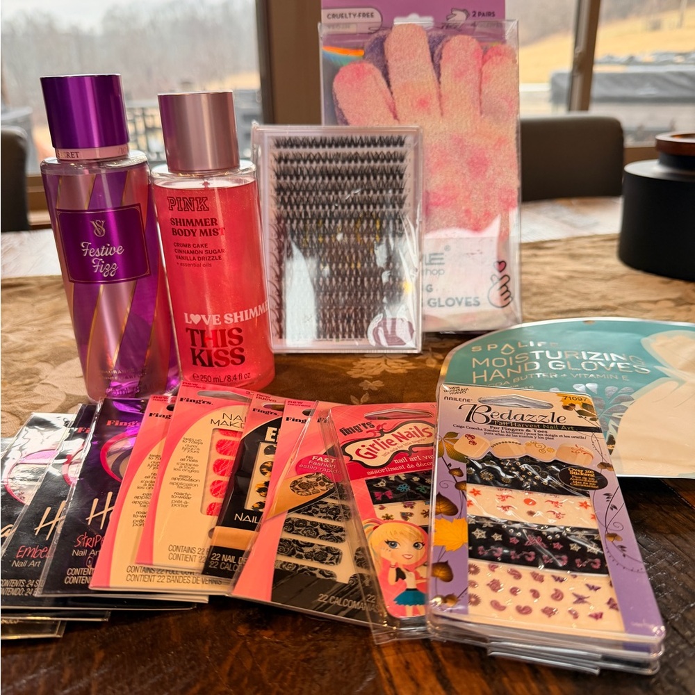 Beauty Bundle Lot Of 17- Victoria’s Secret Crème Shop Nail Art Strips Eyelashes